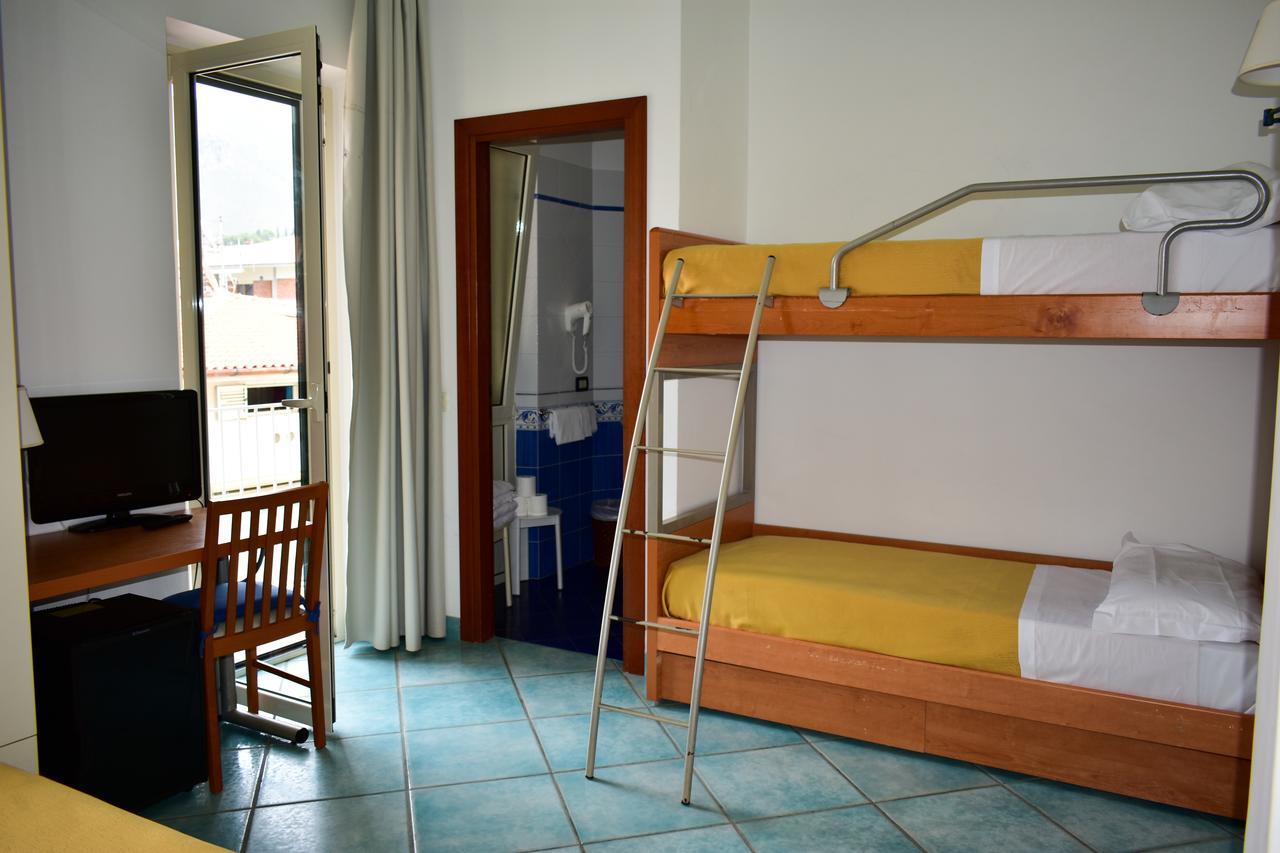 Hotel Amyclae Sperlonga Ngoại thất bức ảnh