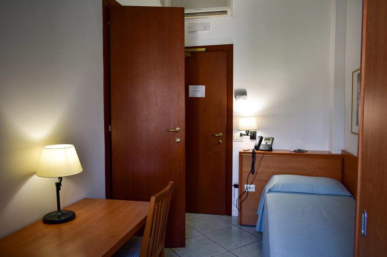 Hotel Amyclae Sperlonga Ngoại thất bức ảnh